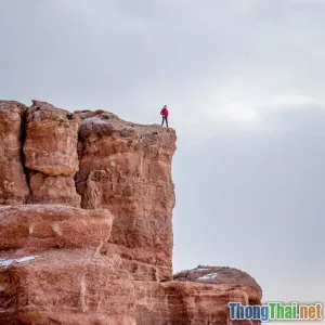 Có nên đi du lịch một mình? Lợi ích và thách thức