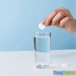 Có nên lạm dụng viên C sủi mỗi ngày