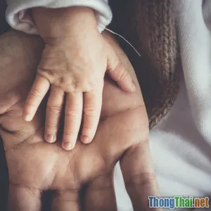 Có nên thưởng tiền khi con hoàn thành việc nhà không