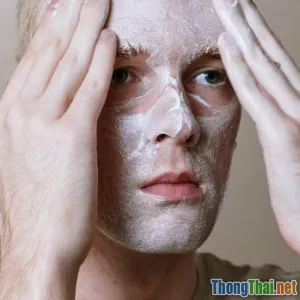 Da mặt sạch sâu khỏi dầu mụn chỉ với 5 phút tẩy tế bào chết mỗi tuần