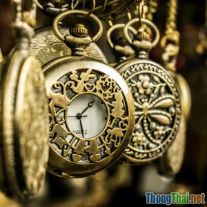 Đồng hồ thông minh có thực sự sang trọng hơn đồng hồ cơ cổ điển