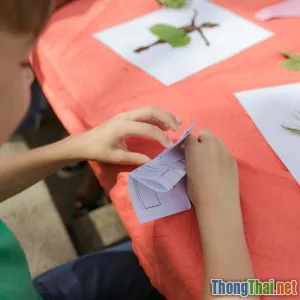 Hướng dẫn làm robot giấy chuyển động cho bé tại nhà