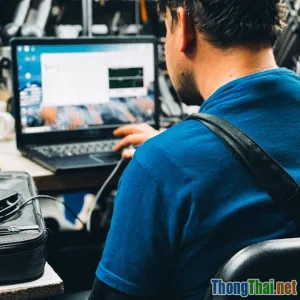 Hướng dẫn lộ trình lập trình viên cho người trái ngành: Nên bắt đầu từ đâu