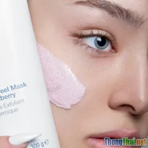 Không phải ai cũng hợp tẩy tế bào chết môi Có nên thử trending này