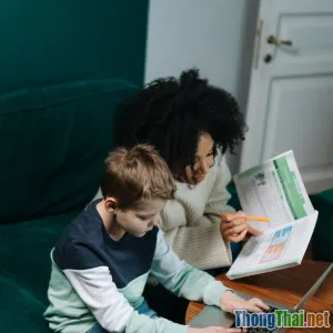 Nuôi dạy con trong thách thức thời đại số hóa