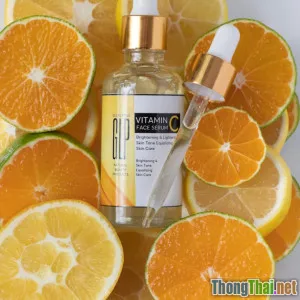 Serum vitamin C nguyên chất có thật sự giúp mờ thâm thần tốc