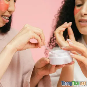 Top 7 mẹo vặt giữ tóc óng mượt tại nhà